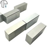Berapa radius lentur minimum untuk batangan titanium persegi?